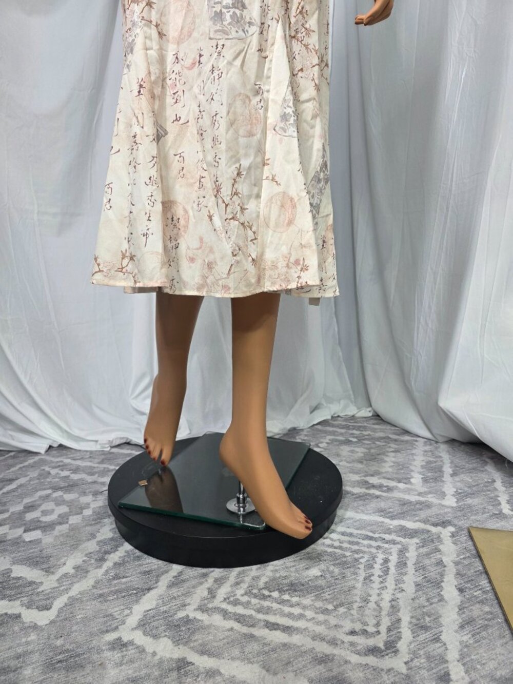 Dazy Chinoiserie Print Halter Midi Dress Cream Frog Closure Size Small NWT - Picture 2 of 10
